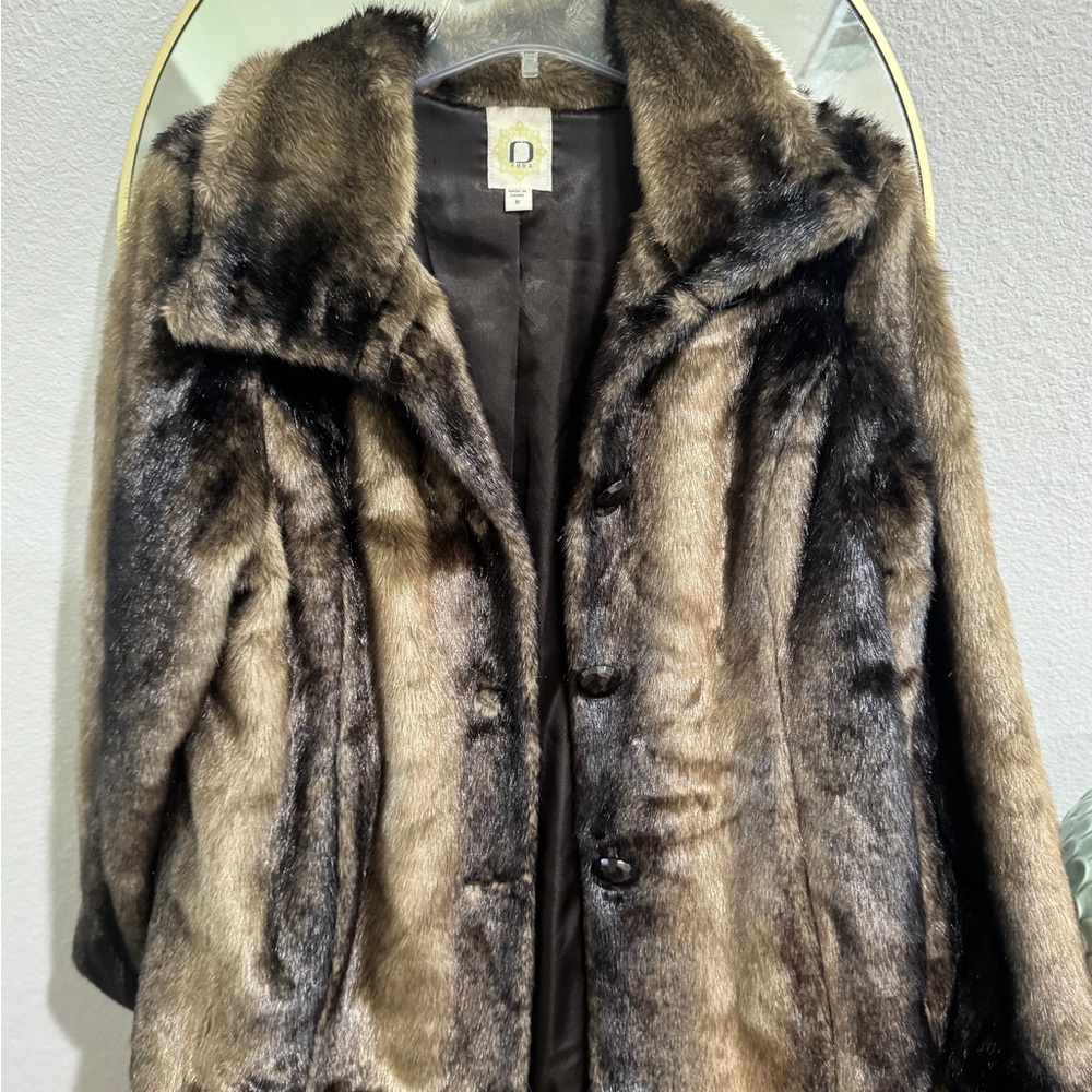 Cozy Brown Teddy Jacket with Plush Texture